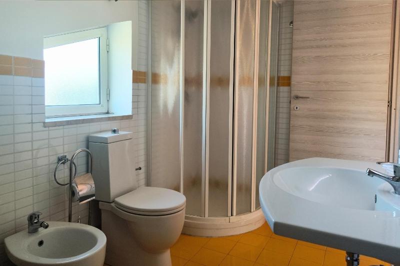 Rotolo Suite 601 - image 12