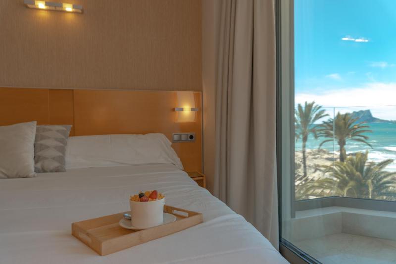 Junior Suite with Sea View image 4
