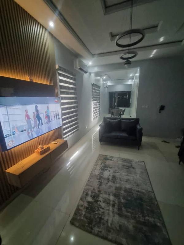 Stren Mulberry Apartment - image 8