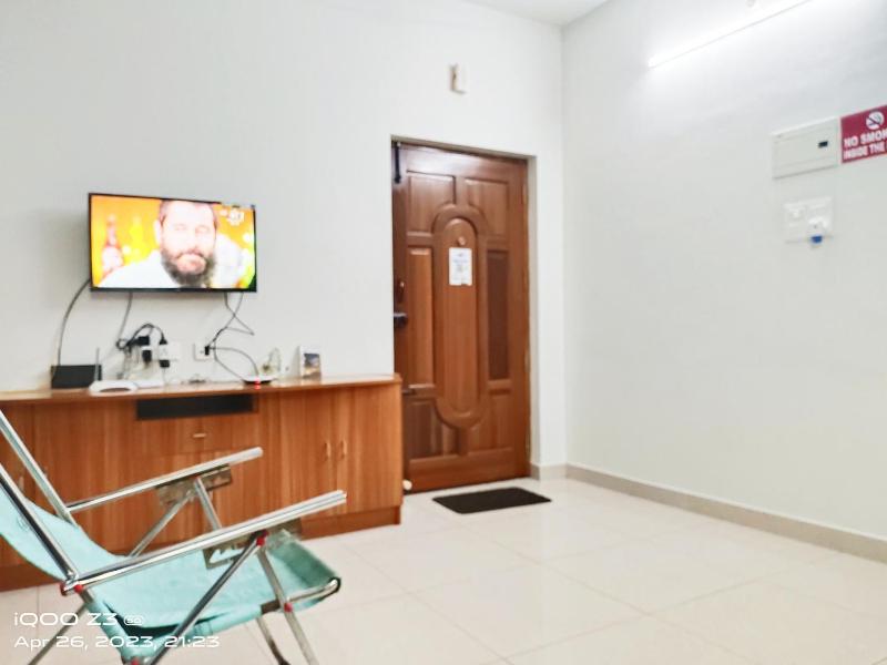 Pondy City Stay - image 6
