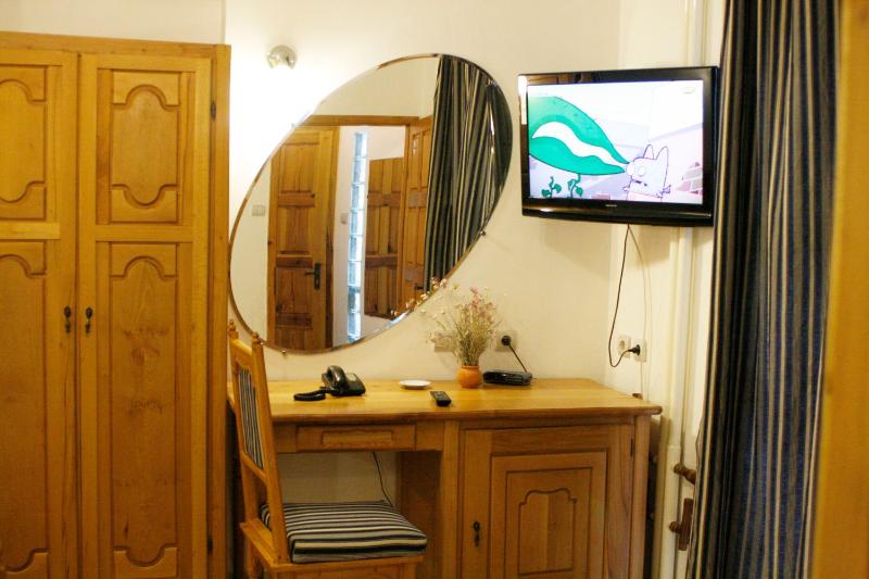 Superior Double Room with Free Secured Parking image 3