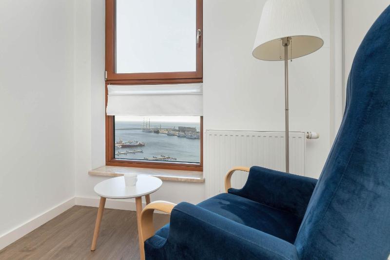 SEA TOWERS Nowoczesne Apartamenty w Gdyni z Pięknym Widokiem i Parkingiem by Noclegi Renters - image 8