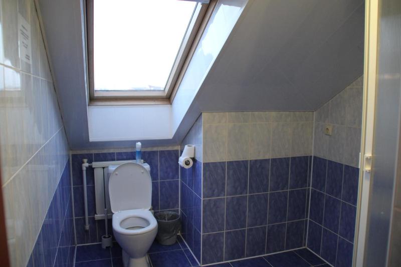 Budget Single Room image 3