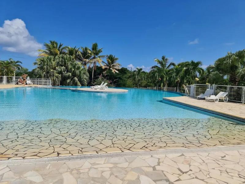 Studio charmant à Saint-François 42 m² avec piscine partagée. - image 2