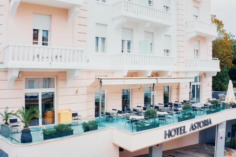 ASTORIA Hotel Opatija - image 1