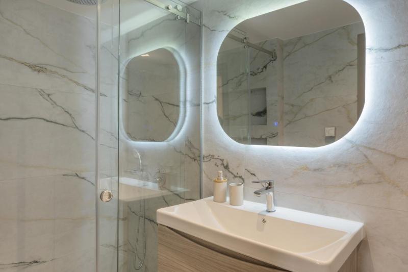 Elysian Villa 2 With Private Pool - image 5