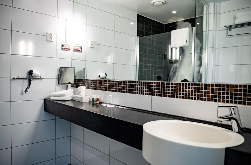 Double Room image 1