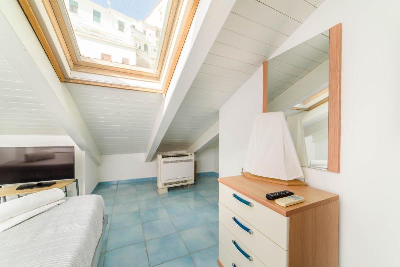 LUIMAR Holiday House - image 6