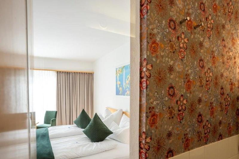 Comfort Double Room (Hotel) image 4