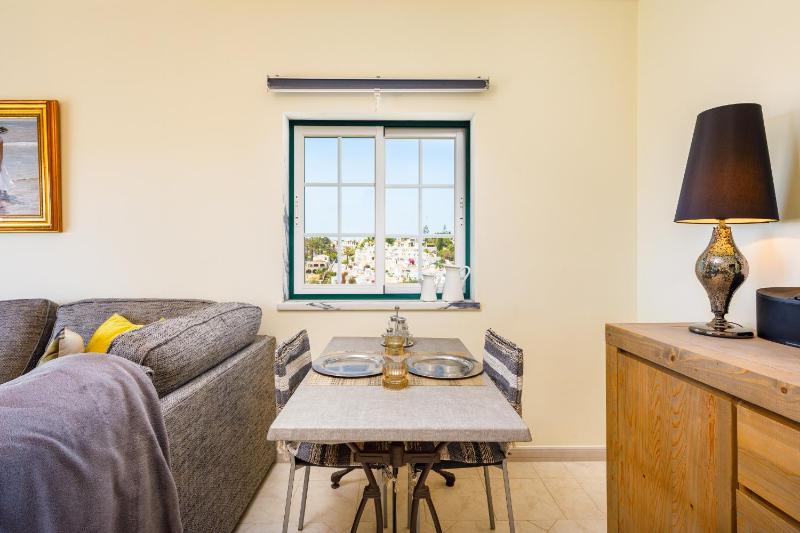 Colina Verde G - Charming 1-Bedroom Townhouse - image 8
