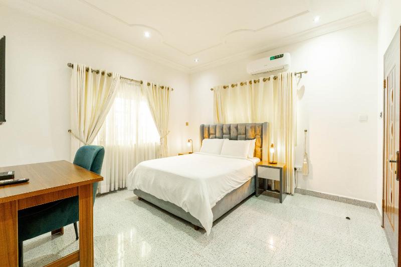 Heritage Suite by LSP HOMES 3 Bedrooms Lekki Phase 1 - image 13