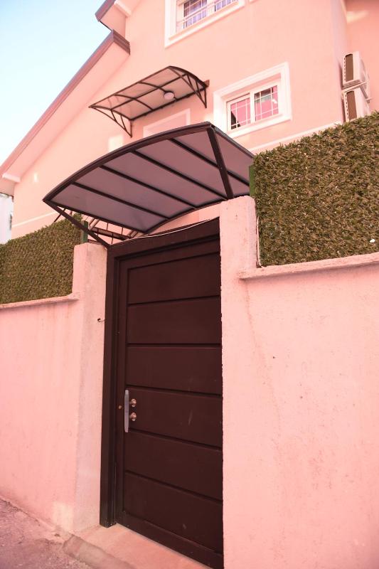 Vila Kazazi - Premium City Center Apartments - Exceptional Rated - image 13