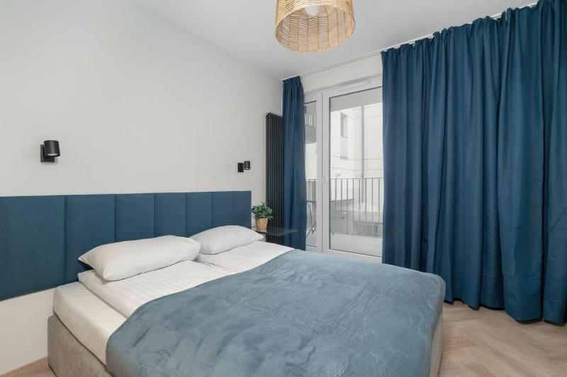 Cozy and Bright Studio in Poznań by Noclegi Renters - image 1