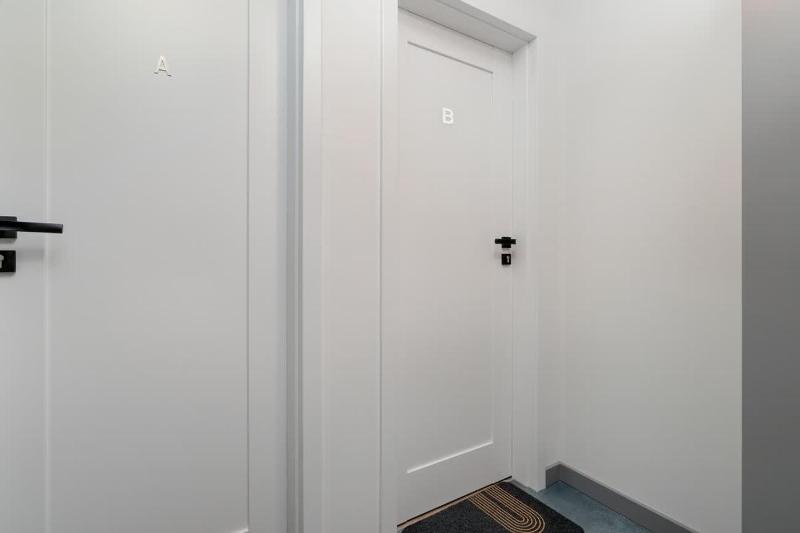 Cozy and Bright Studio in Poznań by Noclegi Renters - image 7