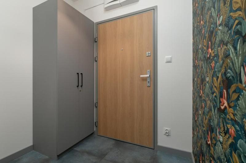 Cozy and Bright Studio in Poznań by Noclegi Renters - image 4