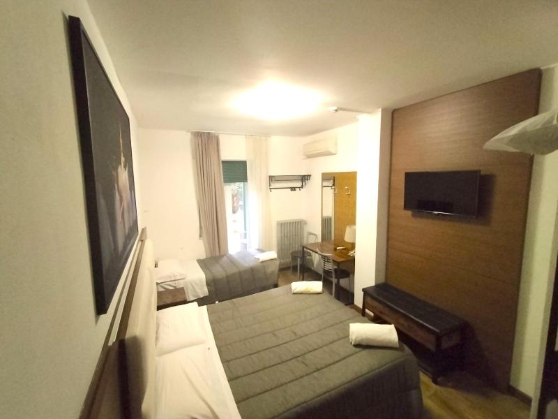 Triple Room image 1