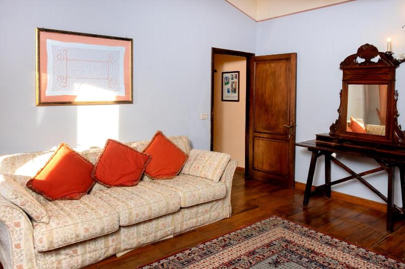Family Room image 4