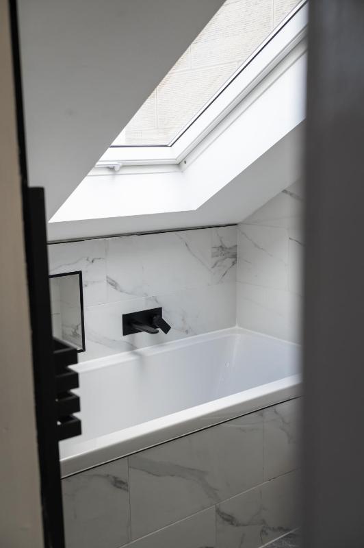 Studio Apartment image 4