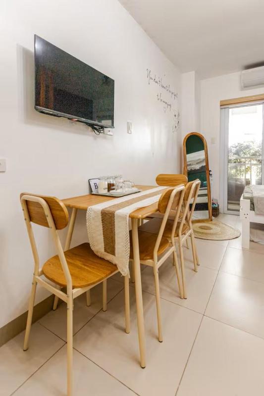 Cozy 4-Pax Studio Near Sky Ranch w/ FREE Parking - image 14