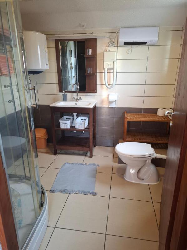 One-Bedroom House image 3