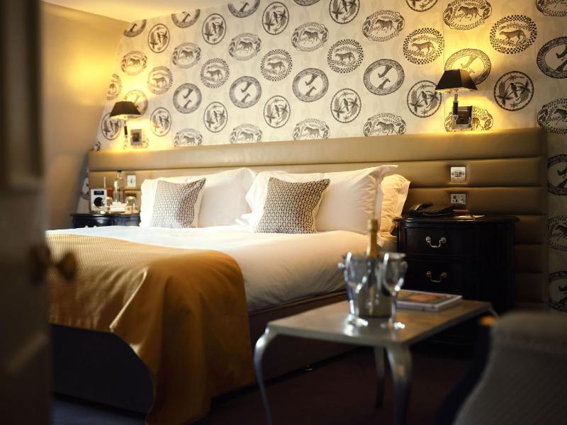 Superior Double Room image 4