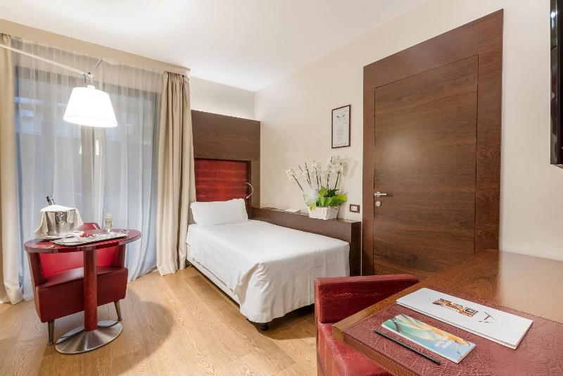 Single Room image 1