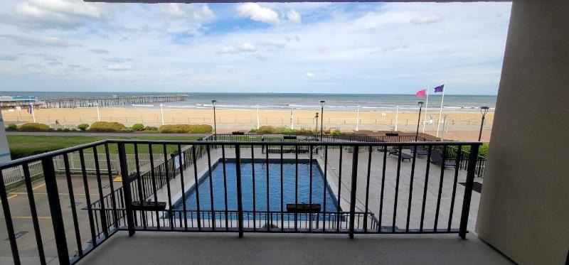 The Colony Condominiums - image 7