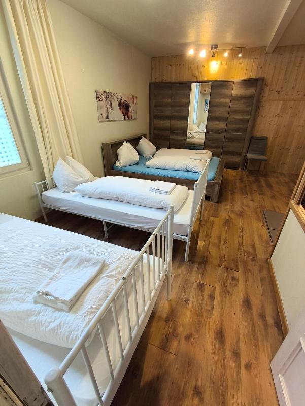 Standard Family Room External Private Bathroom image 1