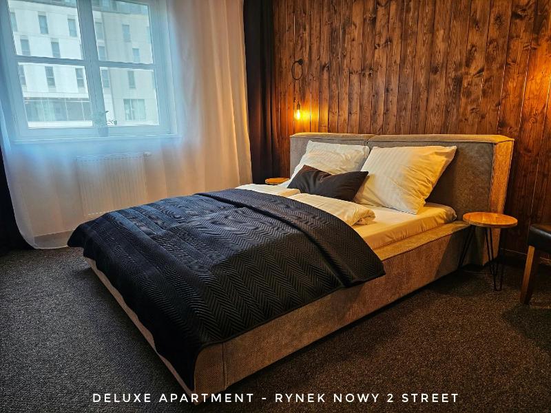 Deluxe Apartment - 2 Rynek Nowy Street image 3