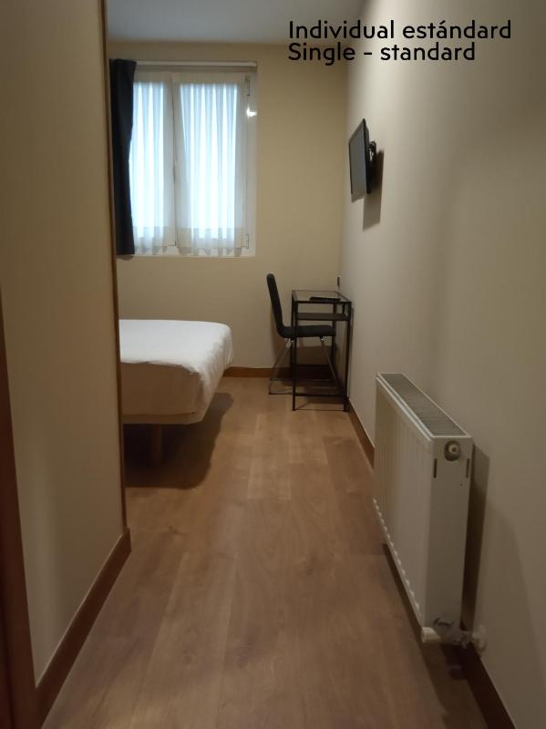 Single Room image 3