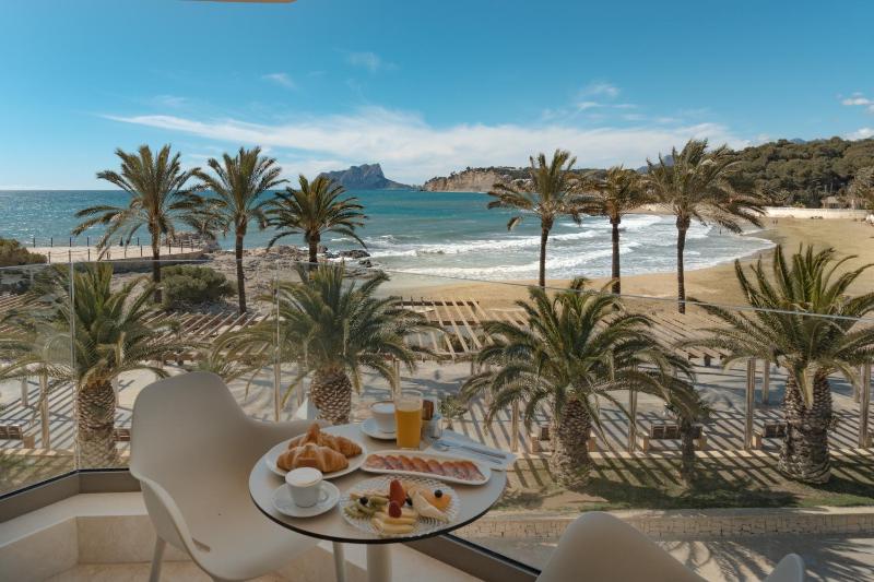 Junior Suite with Sea View image 1