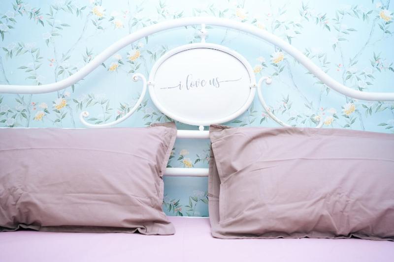 Triple Room with Private External Bathroom image 1