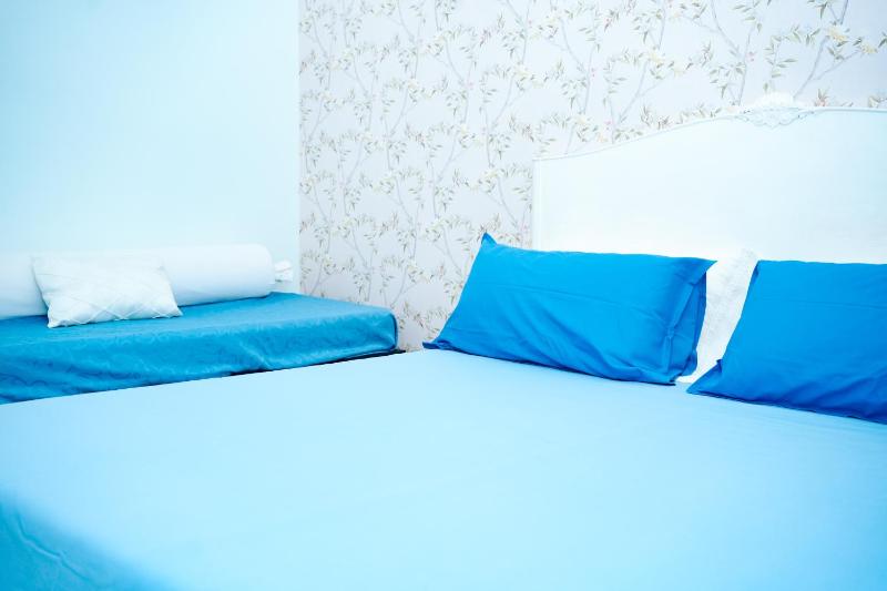 Double Room with Private External Bathroom image 1