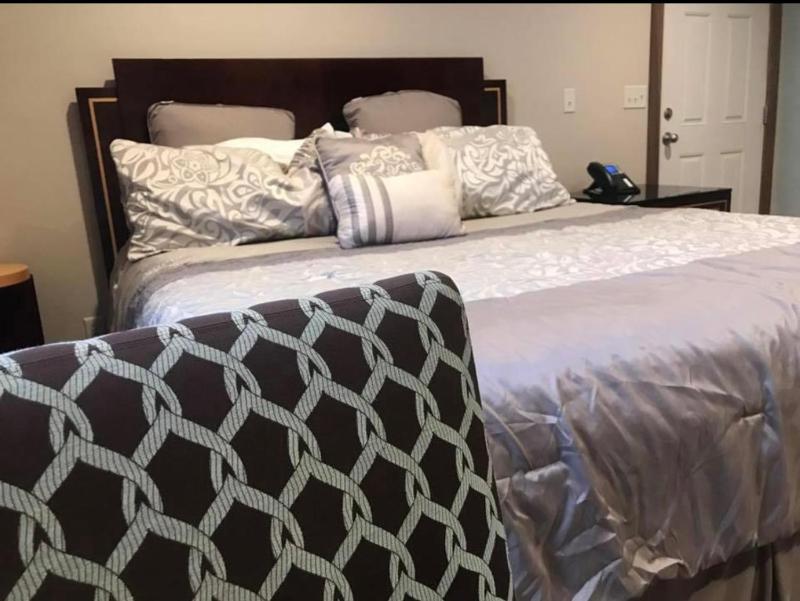 Standard Double Suite image 2