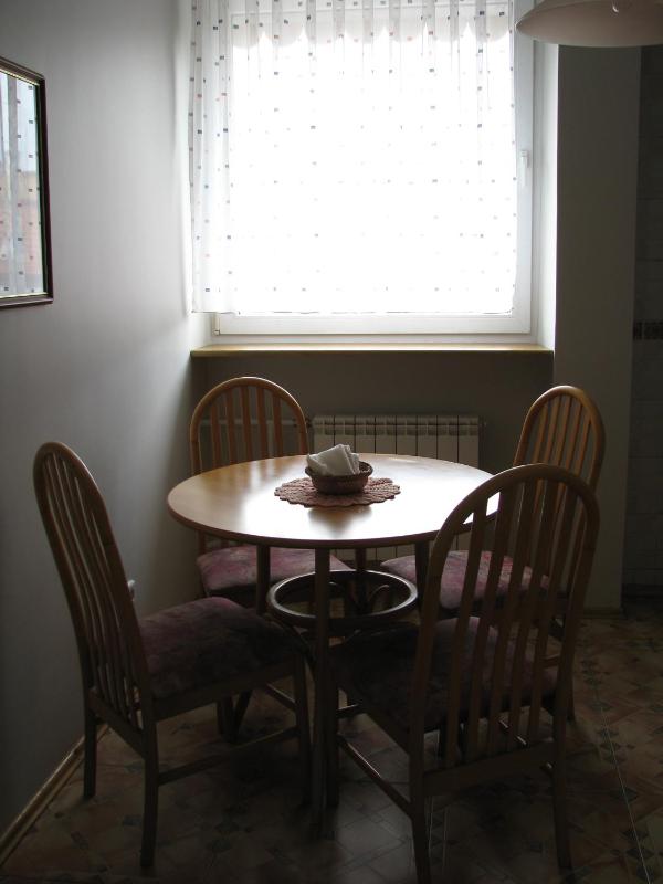 Pilies Street Sanctuary Secure Old Town Apartmen - image 2
