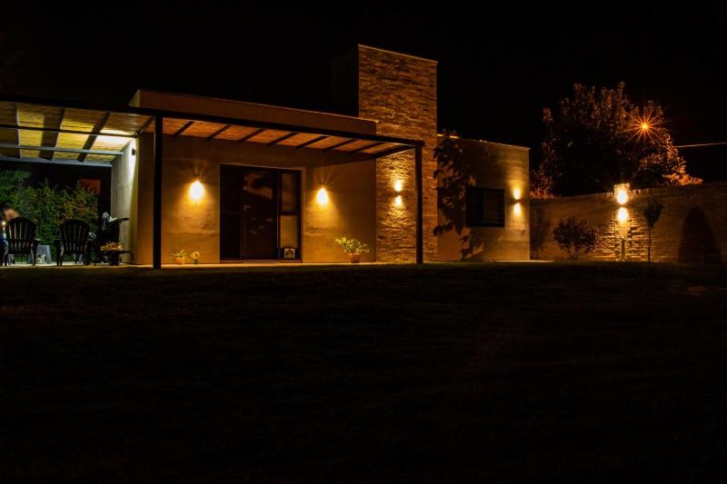 Complejo Zampa - Moderna casa con Pileta y Parque - image 6