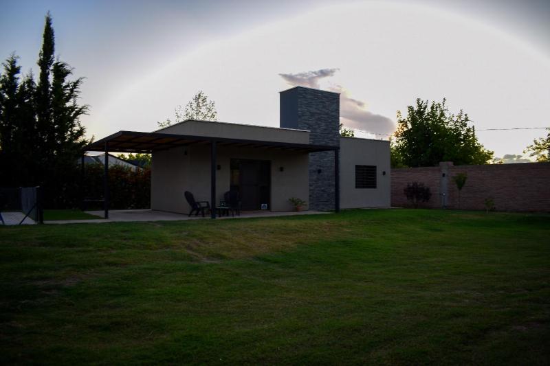 Complejo Zampa - Moderna casa con Pileta y Parque - image 10
