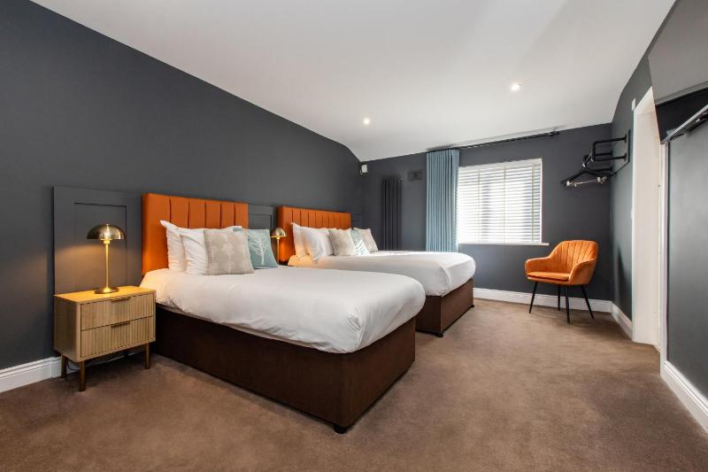 Standard Triple Room image 1