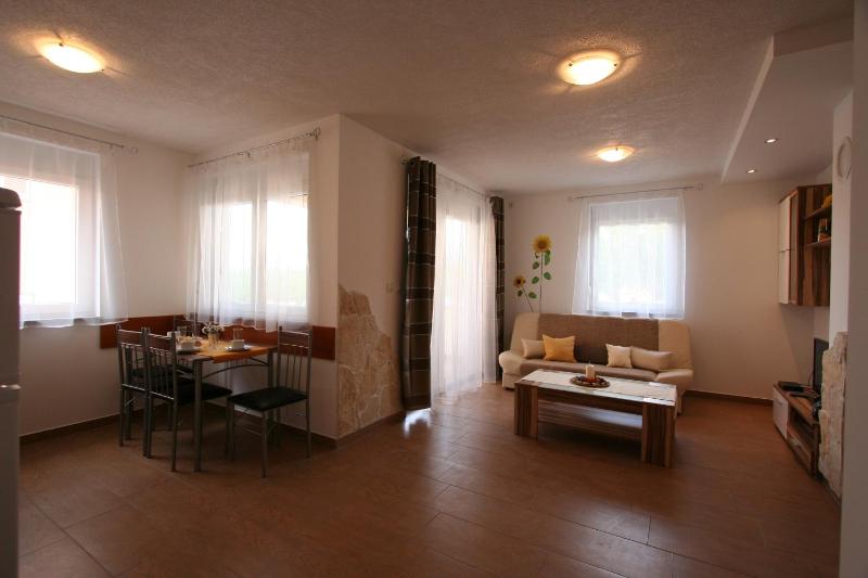 Apartments Lili - image 3