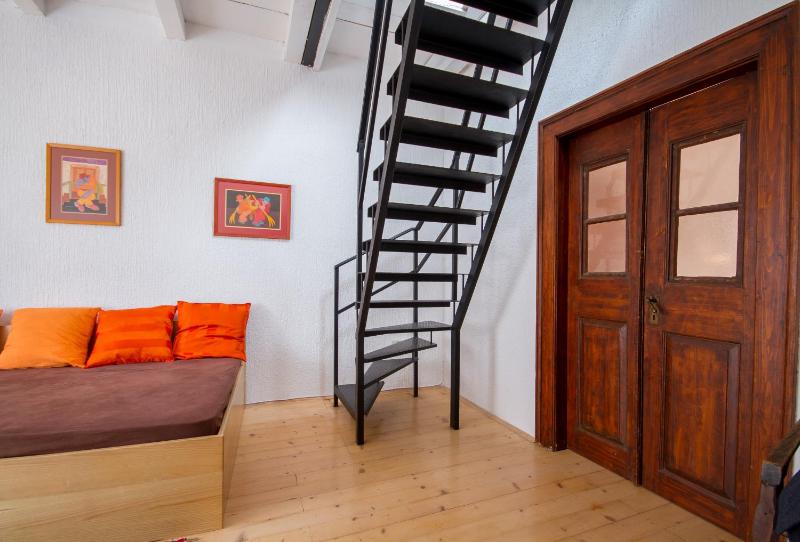 One-Bedroom Apartment with Terrace and Sea View image 4