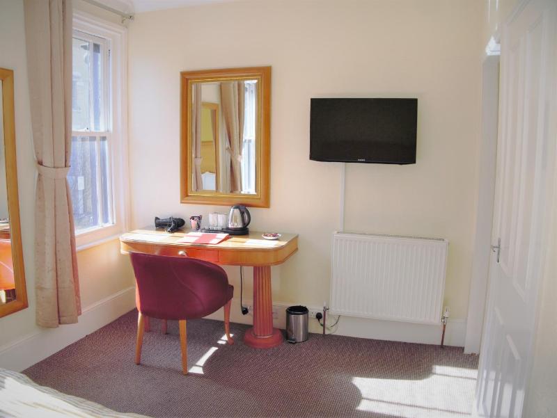 Budget Double Room image 1