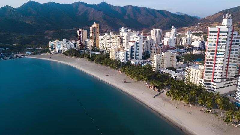 Apto playero en el Rodadero con Balcon - image 16