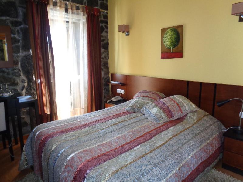 Twin Room image 1
