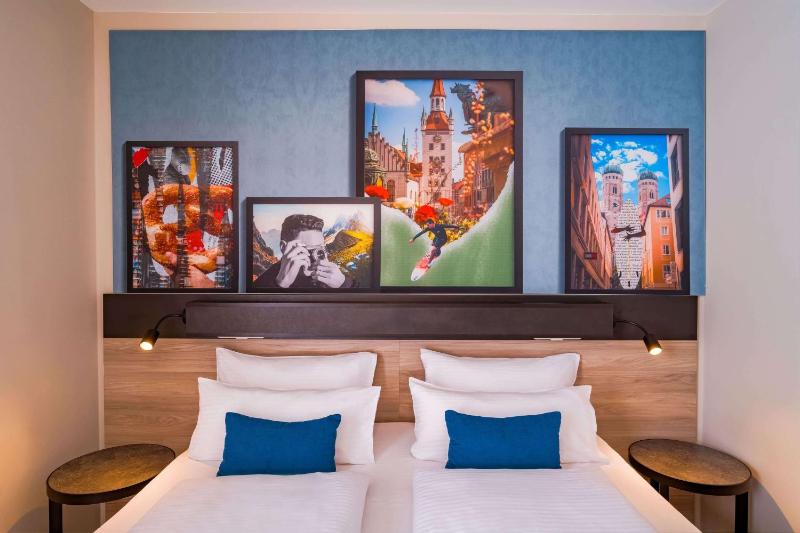 Premium Room with One Double Bed image 3