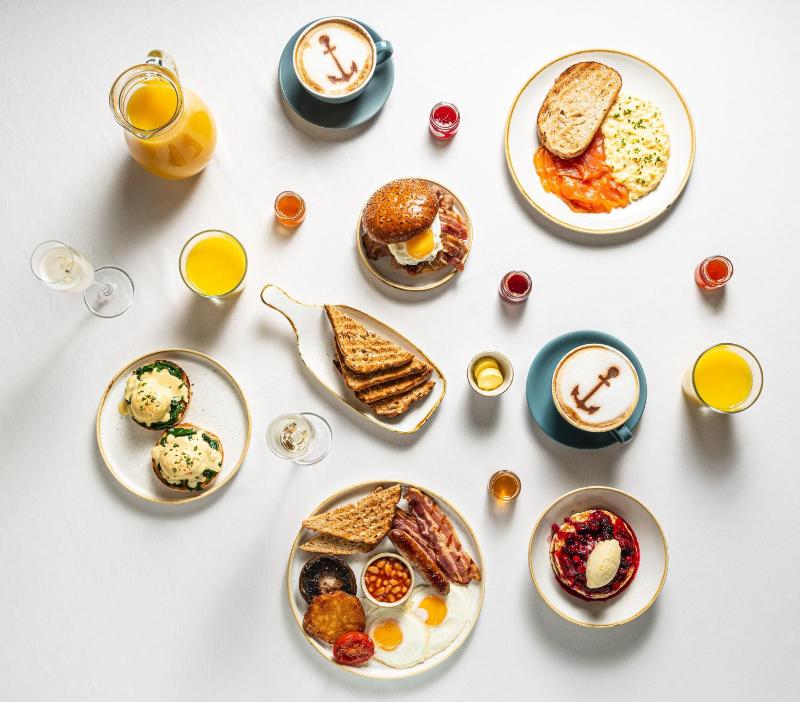 Superior Double Room with Sea View image 2