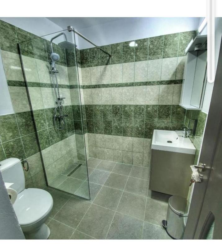 Double or Twin Room image 4