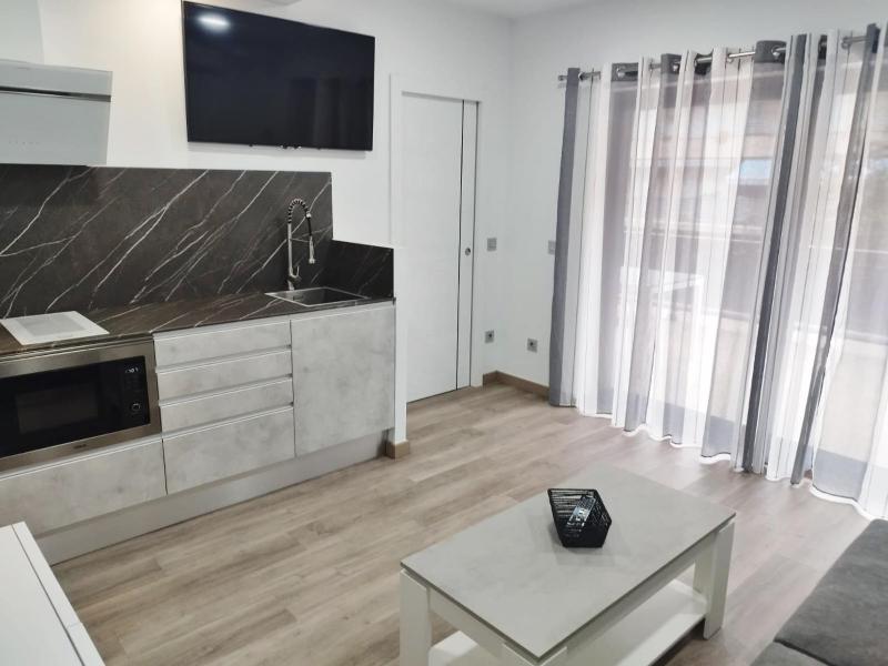 Apartamento céntrico con piscina Neptuno - image 2