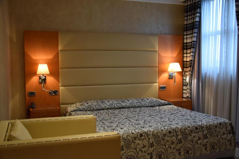 Superior Triple Room image 1