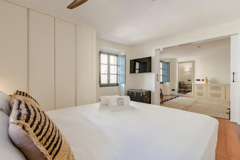 Suite Room image 4