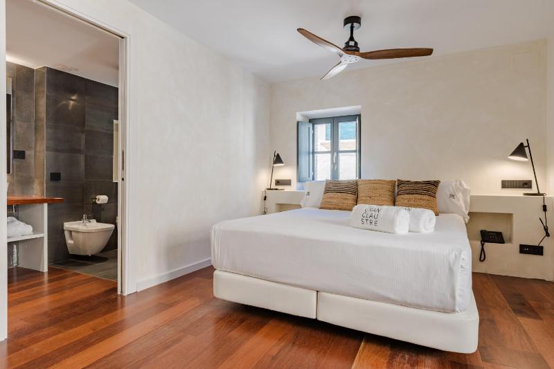 Suite Room image 1